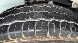 Used 2023 Maruti Suzuki Eeco STD 7 STR Petrol Manual tyres RIGHT REAR TYRE TREAD VIEW