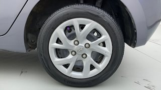 Used 2017 Hyundai Grand i10 [2017-2020] Magna 1.2 Kappa VTVT Petrol Manual tyres LEFT REAR TYRE RIM VIEW