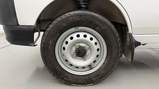 Used 2023 Maruti Suzuki Eeco STD 7 STR Petrol Manual tyres LEFT FRONT TYRE RIM VIEW