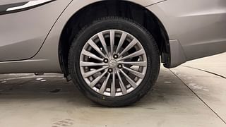 Used 2018 maruti-suzuki Ciaz Alpha Petrol AT Petrol Automatic tyres LEFT REAR TYRE RIM VIEW