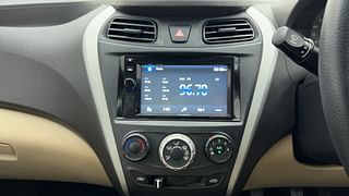 Used 2017 Hyundai Eon [2011-2018] Era + SE Petrol Manual interior MUSIC SYSTEM & AC CONTROL VIEW