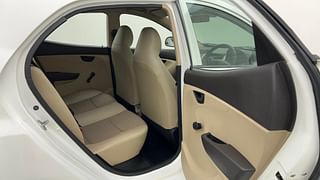Used 2017 Hyundai Eon [2011-2018] Era + SE Petrol Manual interior RIGHT SIDE REAR DOOR CABIN VIEW