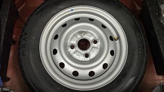 Used 2011 Maruti Suzuki Wagon R 1.0 [2010-2019] LXi Petrol Manual tyres SPARE TYRE VIEW