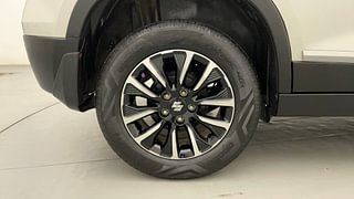 Used 2022 Maruti Suzuki Vitara Brezza [2020-2022] ZXI Plus Petrol Manual tyres RIGHT REAR TYRE RIM VIEW