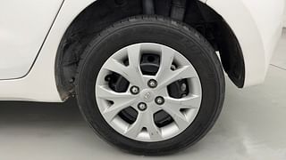 Used 2013 Hyundai Grand i10 [2013-2017] Magna 1.2 Kappa VTVT Petrol Manual tyres LEFT REAR TYRE RIM VIEW