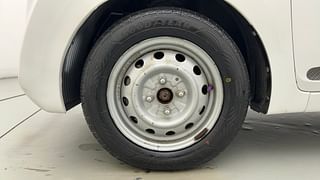 Used 2017 Hyundai Eon [2011-2018] Era + SE Petrol Manual tyres LEFT FRONT TYRE RIM VIEW