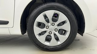 Used 2019 Hyundai Xcent [2017-2019] S Petrol Petrol Manual tyres RIGHT FRONT TYRE RIM VIEW