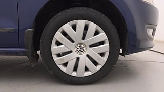 Used 2013 Volkswagen Polo [2010-2014] Comfortline 1.2L (P) Petrol Manual tyres RIGHT FRONT TYRE RIM VIEW