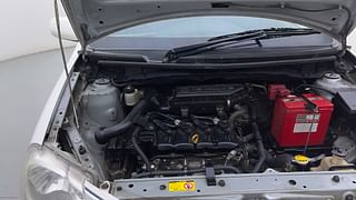 Used 2011 Toyota Etios [2010-2017] G Petrol Manual engine ENGINE RIGHT SIDE HINGE & APRON VIEW
