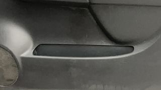 Used 2011 Maruti Suzuki Wagon R 1.0 [2010-2019] LXi Petrol Manual top_features Door pockets
