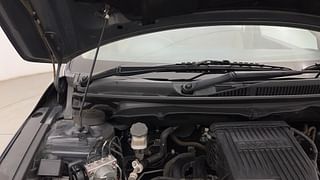 Used 2018 maruti-suzuki Ciaz Alpha Petrol AT Petrol Automatic engine ENGINE RIGHT SIDE HINGE & APRON VIEW