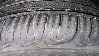 Used 2011 Toyota Etios [2010-2017] G Petrol Manual tyres RIGHT FRONT TYRE TREAD VIEW