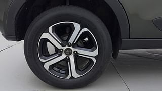 Used 2022 Tata Nexon XZ Plus Petrol Petrol Manual tyres RIGHT REAR TYRE RIM VIEW