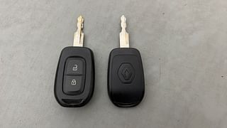 Used 2018 Renault Kwid [2017-2019] CLIMBER 1.0 AMT Petrol Automatic extra CAR KEY VIEW