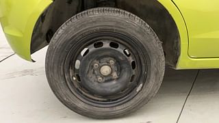 Used 2011 Ford Figo [2010-2015] Duratorq Diesel Titanium 1.4 Diesel Manual tyres RIGHT REAR TYRE RIM VIEW