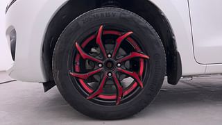 Used 2019 Maruti Suzuki Swift [2017-2020] ZDI AMT Diesel Automatic tyres LEFT FRONT TYRE RIM VIEW