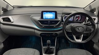 Used 2020 Tata Altroz XZ 1.2 Petrol Manual interior DASHBOARD VIEW