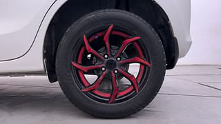 Used 2019 Maruti Suzuki Swift [2017-2020] ZDI AMT Diesel Automatic tyres LEFT REAR TYRE RIM VIEW