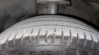 Used 2019 Maruti Suzuki Swift [2017-2020] ZDI AMT Diesel Automatic tyres LEFT FRONT TYRE TREAD VIEW