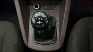 Used 2018 Ford Freestyle [2017-2021] Titanium 1.5 TDCI Diesel Manual interior GEAR  KNOB VIEW
