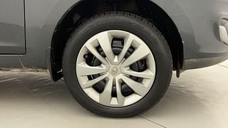 Used 2017 Tata Zest [2014-2019] XMS Petrol Petrol Manual tyres RIGHT FRONT TYRE RIM VIEW