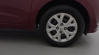 Used 2013 Hyundai Grand i10 [2013-2017] Magna 1.2 Kappa VTVT Petrol Manual tyres RIGHT FRONT TYRE RIM VIEW