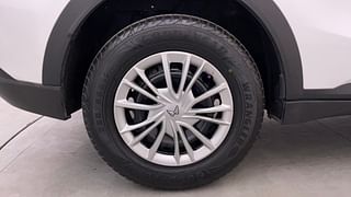 Used 2022 Mahindra XUV700 AX 3 Petrol MT 5 STR Petrol Manual tyres RIGHT REAR TYRE RIM VIEW