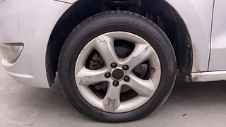 Used 2014 Skoda Rapid [2011-2016] Elegance Diesel MT Diesel Manual tyres LEFT FRONT TYRE RIM VIEW