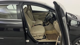 Used 2022 Maruti Suzuki Ciaz Alpha Petrol Petrol Manual interior RIGHT SIDE FRONT DOOR CABIN VIEW