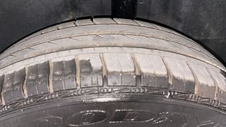 Used 2014 Skoda Rapid [2011-2016] Elegance Diesel MT Diesel Manual tyres LEFT REAR TYRE TREAD VIEW