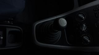 Used 2012 Maruti Suzuki Ritz [2009-2012] Zxi Petrol Manual interior GEAR  KNOB VIEW