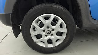 Used 2019 renault Duster 110PS RXS Diesel Manual tyres RIGHT REAR TYRE RIM VIEW