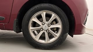 Used 2016 Hyundai Grand i10 [2013-2017] Asta (O) AT 1.2 kappa VTVT Petrol Automatic tyres RIGHT FRONT TYRE RIM VIEW