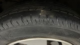 Used 2014 Honda City [2014-2017] VX Petrol Manual tyres LEFT FRONT TYRE TREAD VIEW