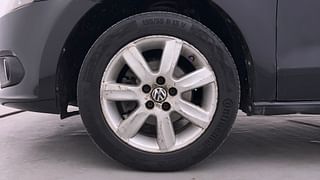 Used 2014 Volkswagen Vento [2010-2015] Highline Diesel Diesel Manual tyres LEFT FRONT TYRE RIM VIEW