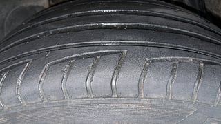 Used 2014 Nissan Terrano [2013-2017] XL Petrol Petrol Manual tyres RIGHT REAR TYRE TREAD VIEW