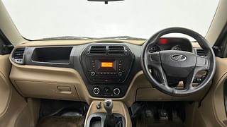 Used 2016 Mahindra TUV300 [2015-2020] T6 Diesel Manual interior DASHBOARD VIEW