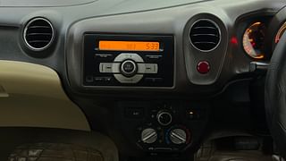 Used 2013 Honda Brio [2011-2016] VX AT Petrol Automatic interior MUSIC SYSTEM & AC CONTROL VIEW