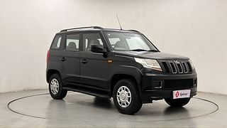 Used 2016 Mahindra TUV300 [2015-2020] T6 Diesel Manual exterior RIGHT FRONT CORNER VIEW