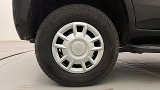 Used 2016 Mahindra TUV300 [2015-2020] T6 Diesel Manual tyres RIGHT REAR TYRE RIM VIEW