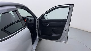 Used 2019 Renault Kwid [2017-2019] RXT 1.0 SCE Special (O) Petrol Manual interior RIGHT FRONT DOOR OPEN VIEW