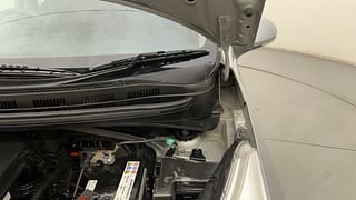 Used 2019 Hyundai Grand i10 [2017-2020] Sportz 1.2 Kappa VTVT Petrol Manual engine ENGINE LEFT SIDE HINGE & APRON VIEW