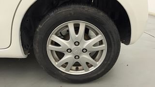 Used 2013 Honda Brio [2011-2016] VX AT Petrol Automatic tyres LEFT REAR TYRE RIM VIEW
