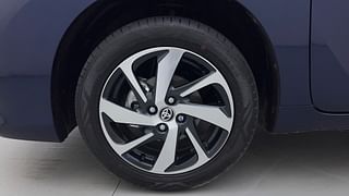 Used 2023 Toyota Glanza V AMT Petrol Automatic tyres LEFT FRONT TYRE RIM VIEW