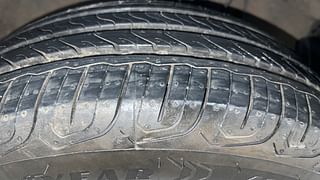 Used 2011 Hyundai i20 [2008-2012] Asta 1.2 Petrol Manual tyres RIGHT FRONT TYRE TREAD VIEW