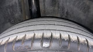 Used 2014 Volkswagen Vento [2010-2015] Highline Diesel Diesel Manual tyres RIGHT REAR TYRE TREAD VIEW
