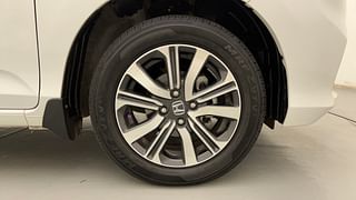 Used 2023 Honda Amaze 1.2 VX i-VTEC Petrol Manual tyres RIGHT FRONT TYRE RIM VIEW