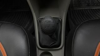 Used 2018 Tata Tiago [2016-2020] Revotron XT Petrol Manual interior GEAR  KNOB VIEW