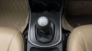 Used 2015 Honda City [2014-2017] V Diesel Diesel Manual interior GEAR  KNOB VIEW