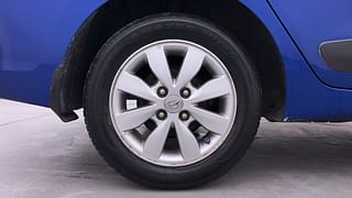 Used 2015 Hyundai Xcent [2014-2017] SX Petrol Petrol Manual tyres RIGHT REAR TYRE RIM VIEW